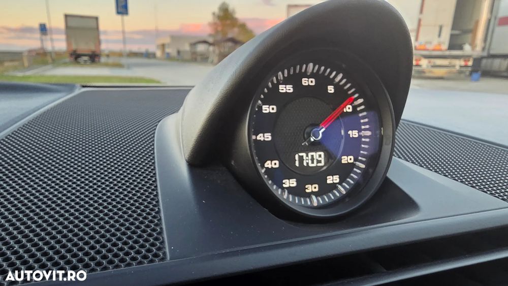 Porsche Panamera Turbo - 11