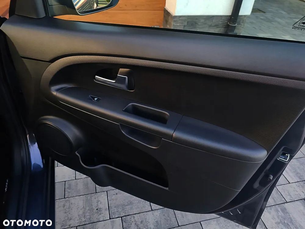 Kia Venga 1.4 CVVT Dream Team Edition - 30