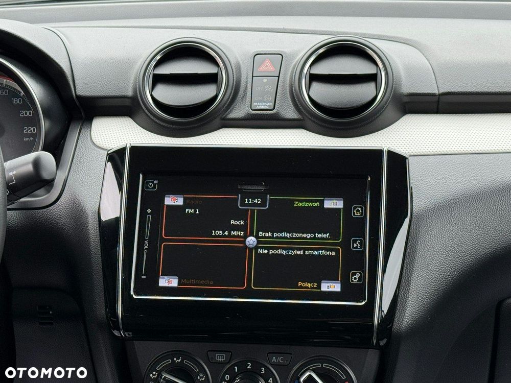 Suzuki Swift 1.2 Premium Plus CVT - 29