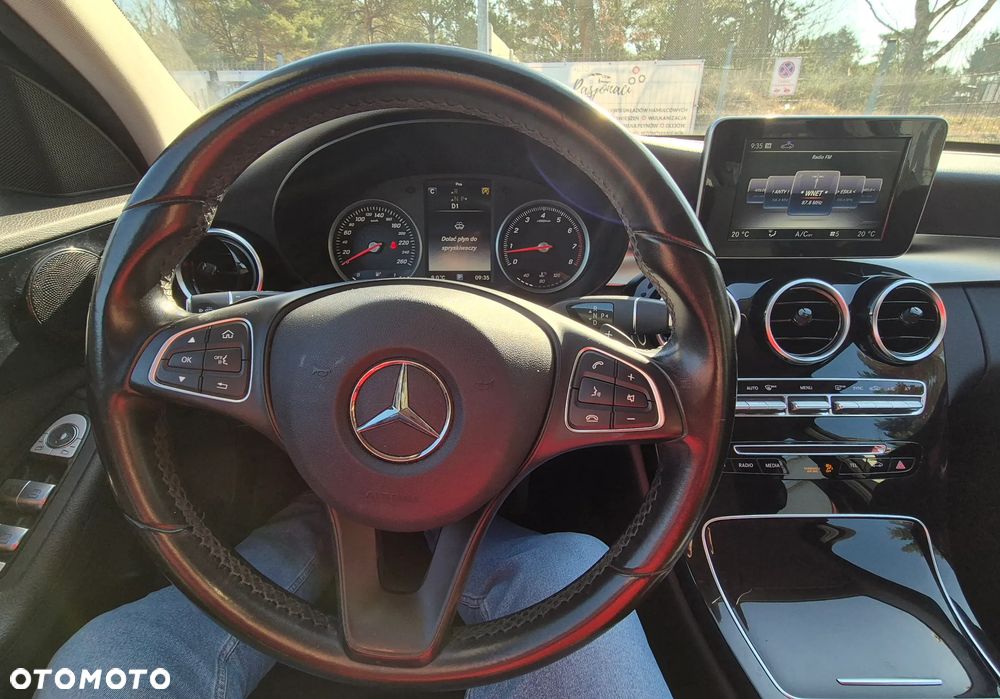 Mercedes-Benz Klasa C 180 7G-TRONIC - 4