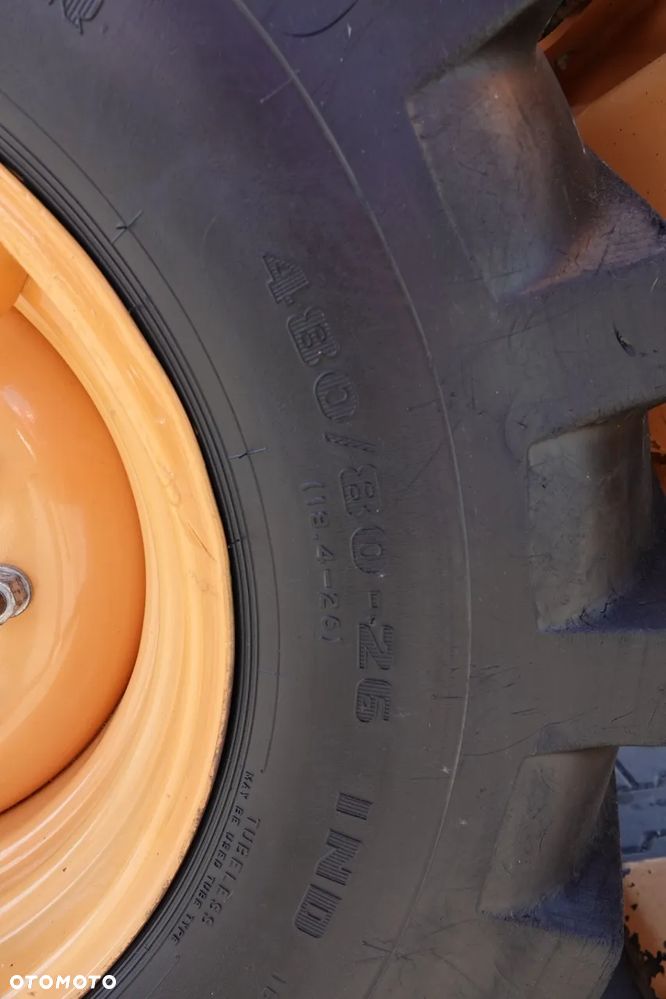 Case 580 ST / KOPARKO-ŁADOWARKA /KOMPLET ŁYŻEK / SPROWADZONA - 26