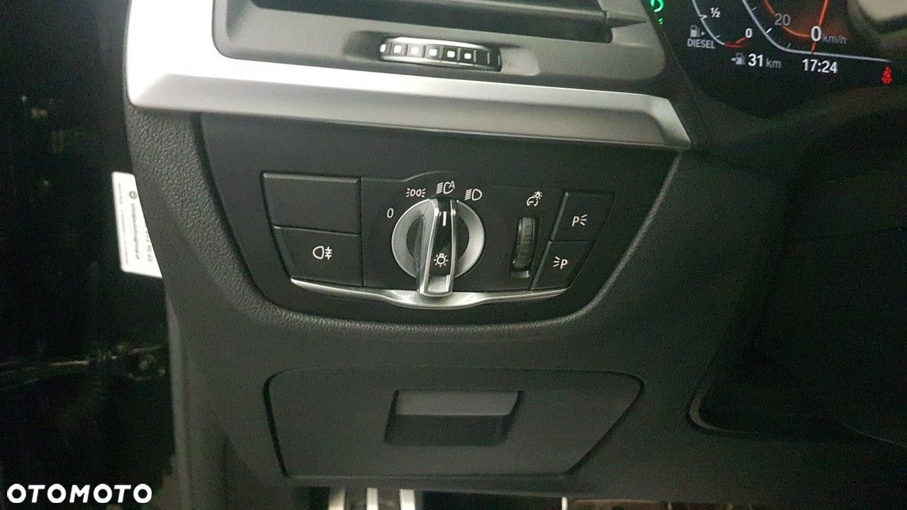 BMW X3 - 32