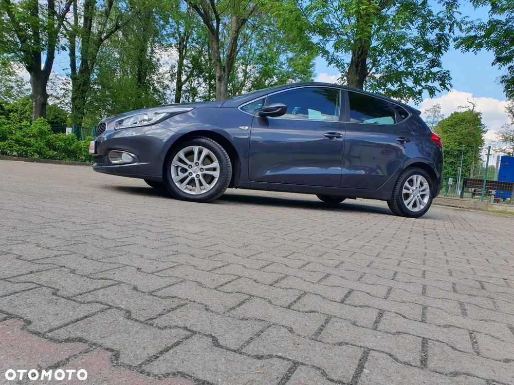 Kia Ceed 1.6 GDI XL - 22
