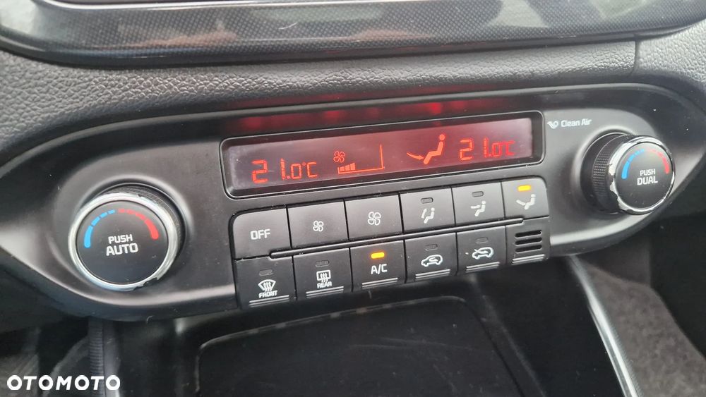 Kia Carens 1.6 GDI Edition 7 - 15