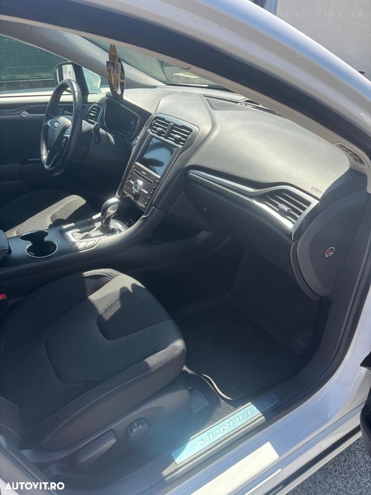 Ford Mondeo - 17