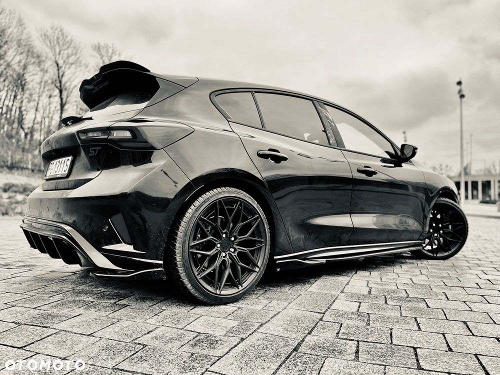 Ford Focus 2.3 EcoBoost ST X - 4