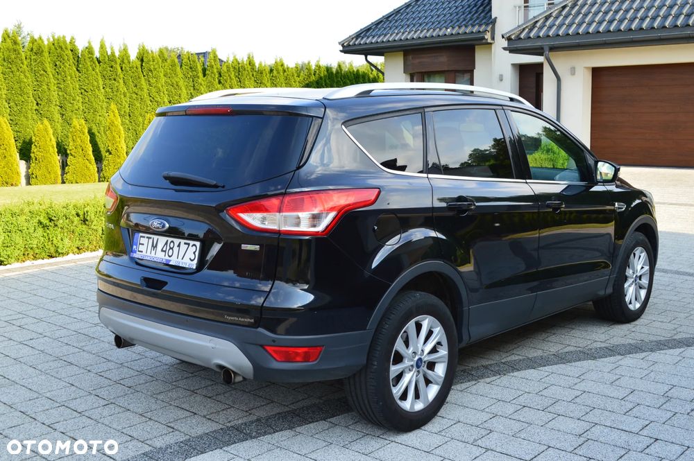 Ford Kuga 1.5 EcoBoost 2x4 Titanium - 4