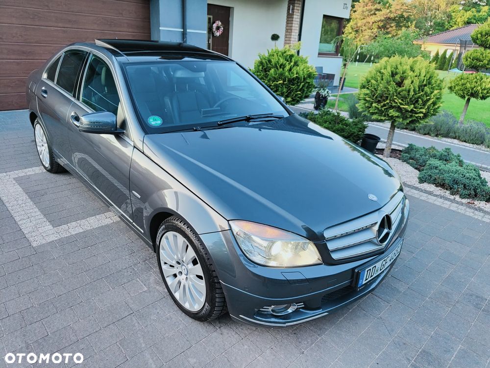 Mercedes-Benz Klasa C 350 CDI DPF 4Matic 7G-TRONIC Avantgarde - 30