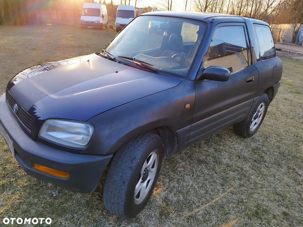 Toyota RAV4 2.0 - 3
