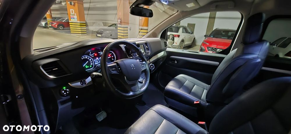 Peugeot Traveller L2 2.0 EAT8 Business VIP - 27