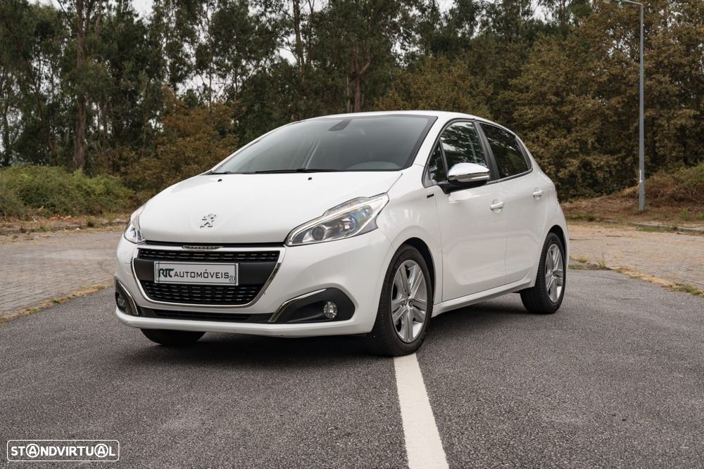 Peugeot 208 1.2 PureTech Signature - 3