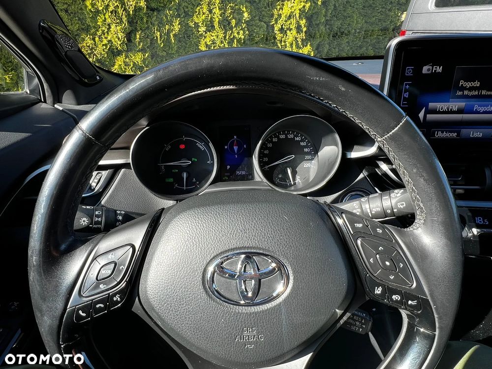 Toyota C-HR 1.8 Hybrid Neon Lime powered by JBL - 9