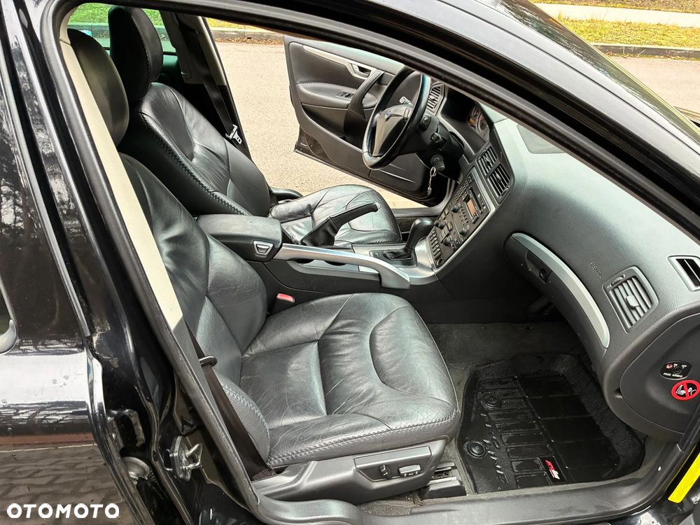 Volvo XC 70 D5 AWD Summum - 24