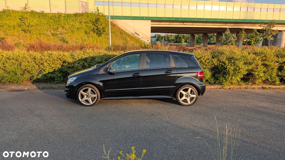 Mercedes-Benz Klasa B 180 CDI Autotronic - 14