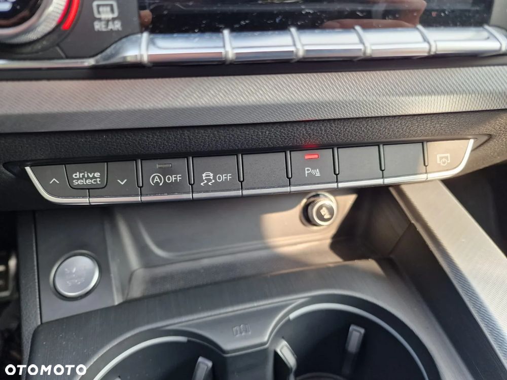 Audi A4 Avant 3.0 TDI quattro S tronic sport - 32