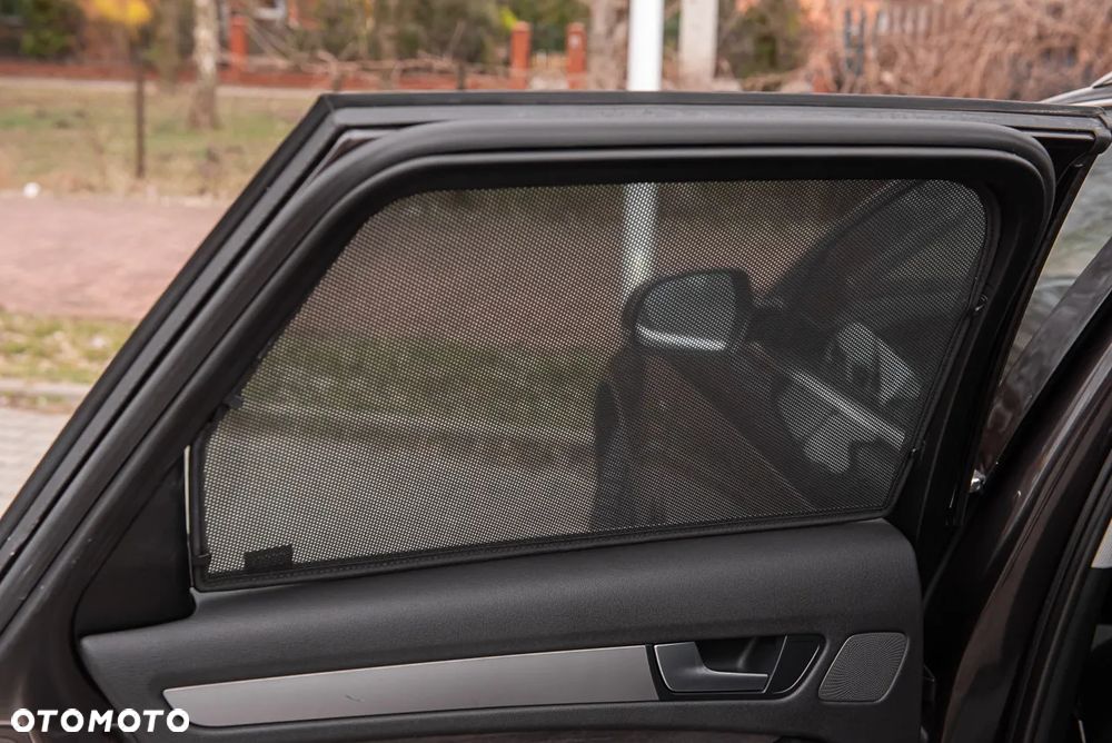 Audi A4 Avant 2.0 TDI DPF quattro S tronic S line Sportpaket - 29