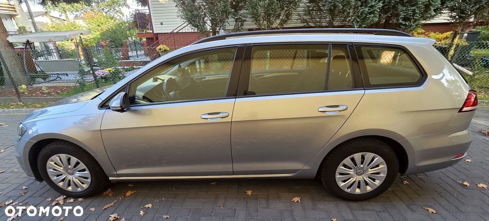 Volkswagen Golf - 2