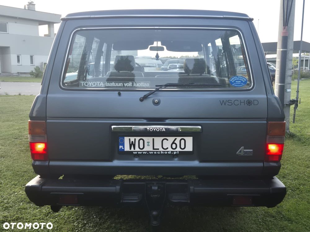 Toyota Land Cruiser - 6
