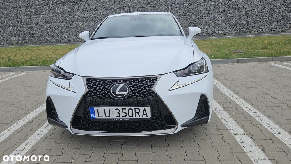 Lexus IS - 5
