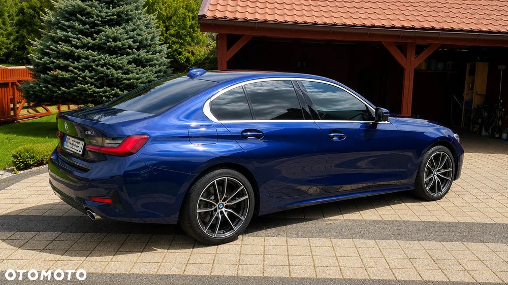 BMW Seria 3 330i Luxury Line sport - 10