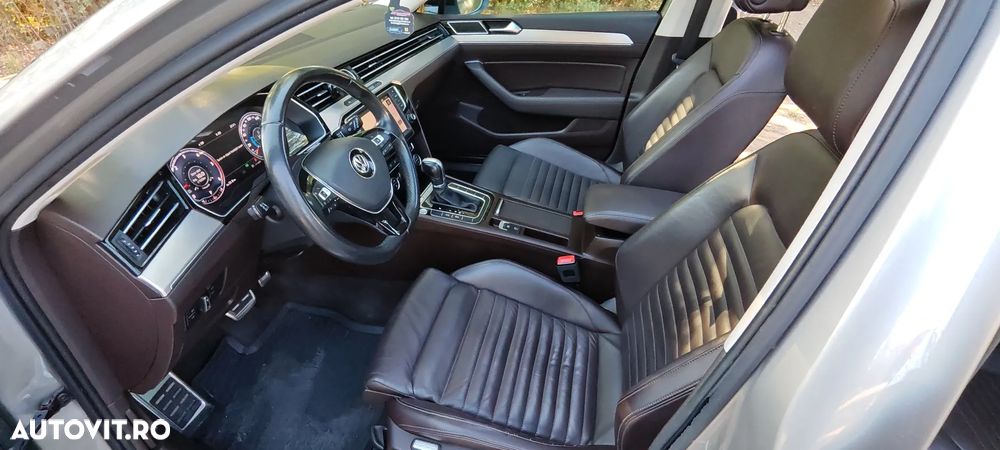 Volkswagen Passat 2.0 TDI DSG 4Motion Highline - 9