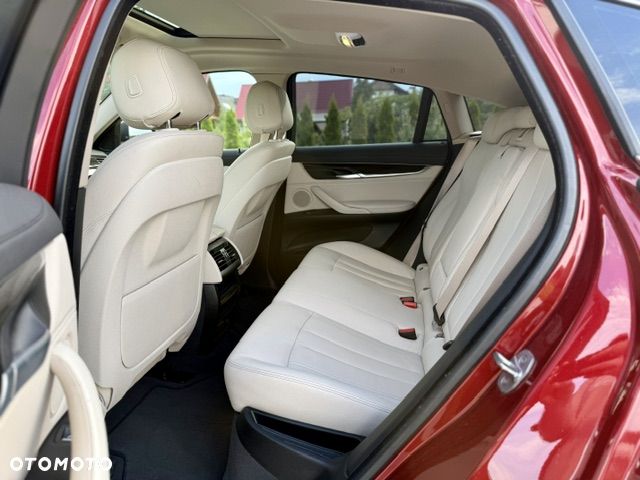 BMW X6 xDrive40d - 12