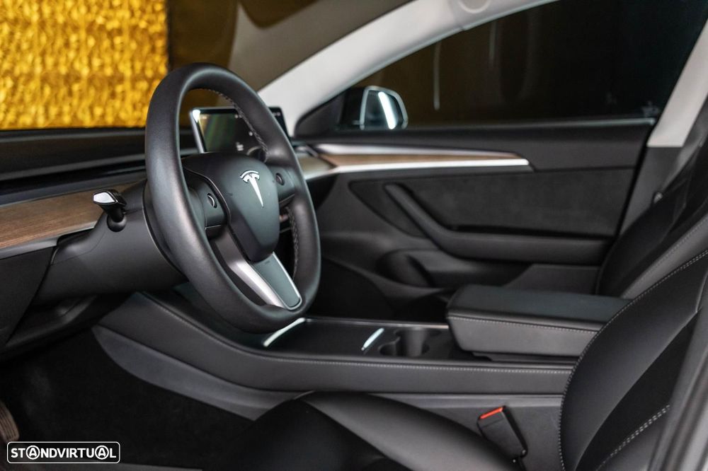 Tesla Model 3 - 20
