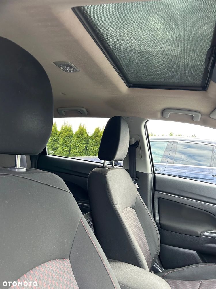 Mitsubishi ASX 1.6 Black Edition - 15