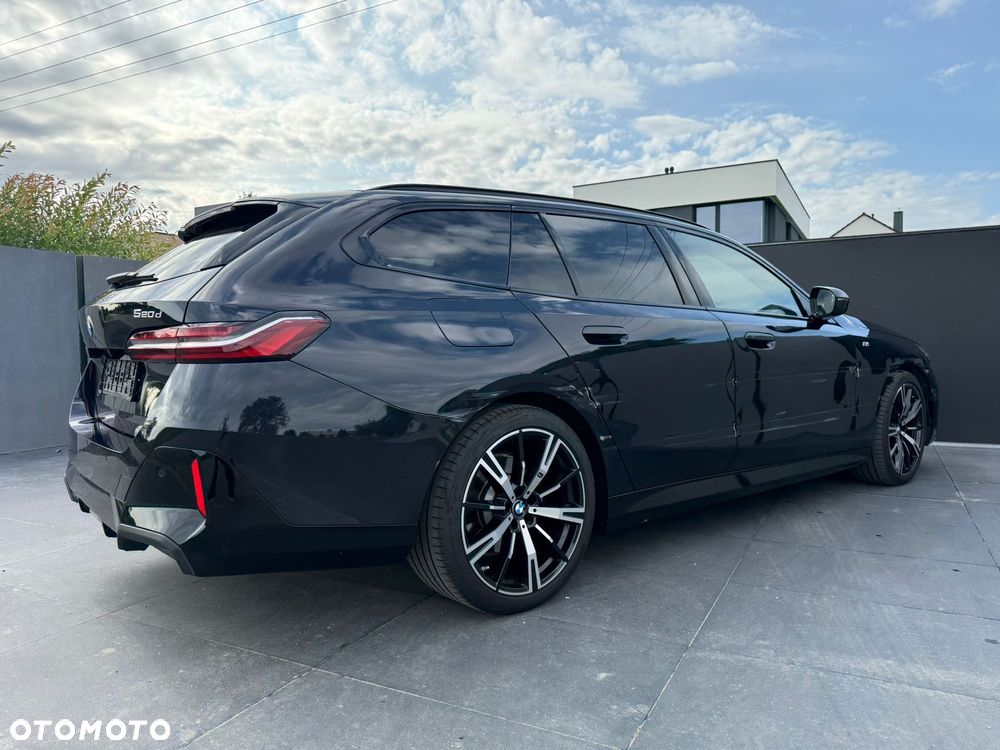 BMW Seria 5 520d xDrive Touring - 18