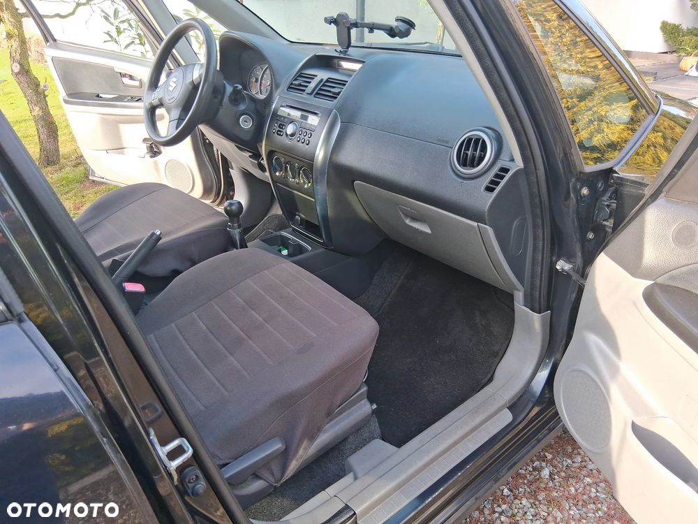 Suzuki SX4 1.5 Streetline 4x2 Classic - 6