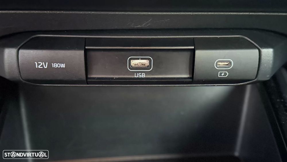 Kia Niro EV 64kWh Tech - 28