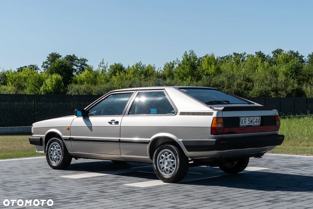 Audi Coupe 2.0 GT - 10