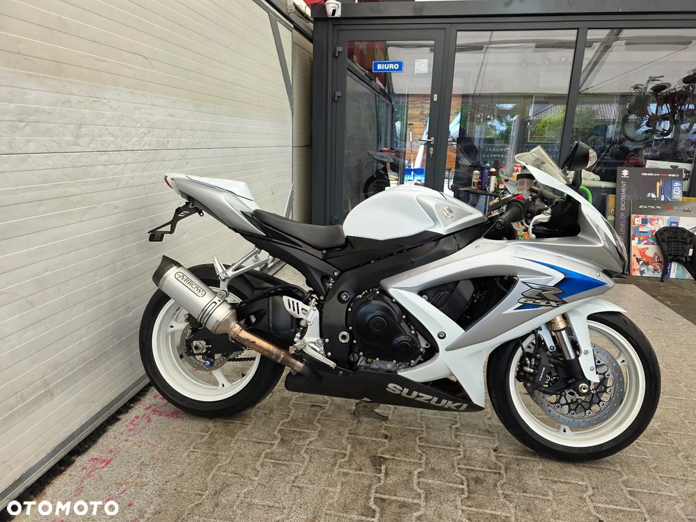 Suzuki GSX-R - 3