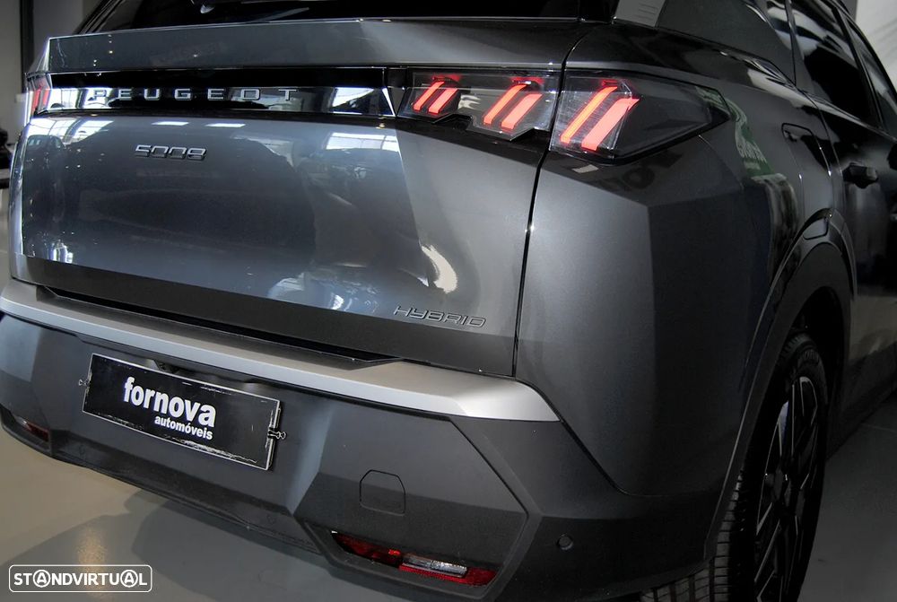 Peugeot 5008 1.2 Hybrid Allure e-DCS6 - 13