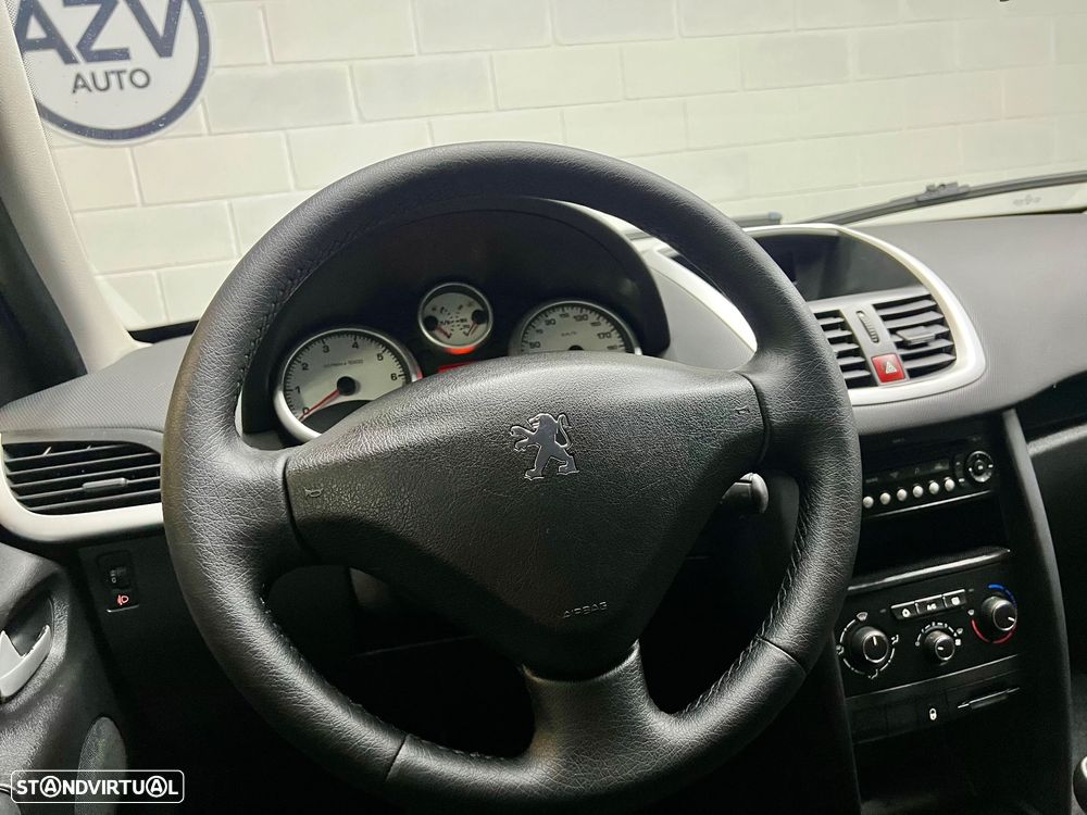 Peugeot 207 1.4 16V Open - 9