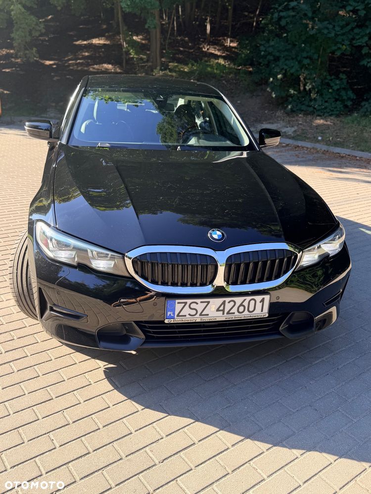 BMW Seria 3 320d Sport Line - 1