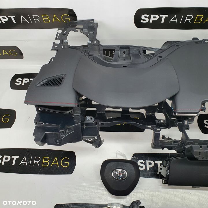 TOYOTA COROLLA E21 DESKA ROZDZIELCZA KONSOLA KOKPIT PULPIT PODUSZKI AIRBAG AIR BAG PASY KIT SET - 2