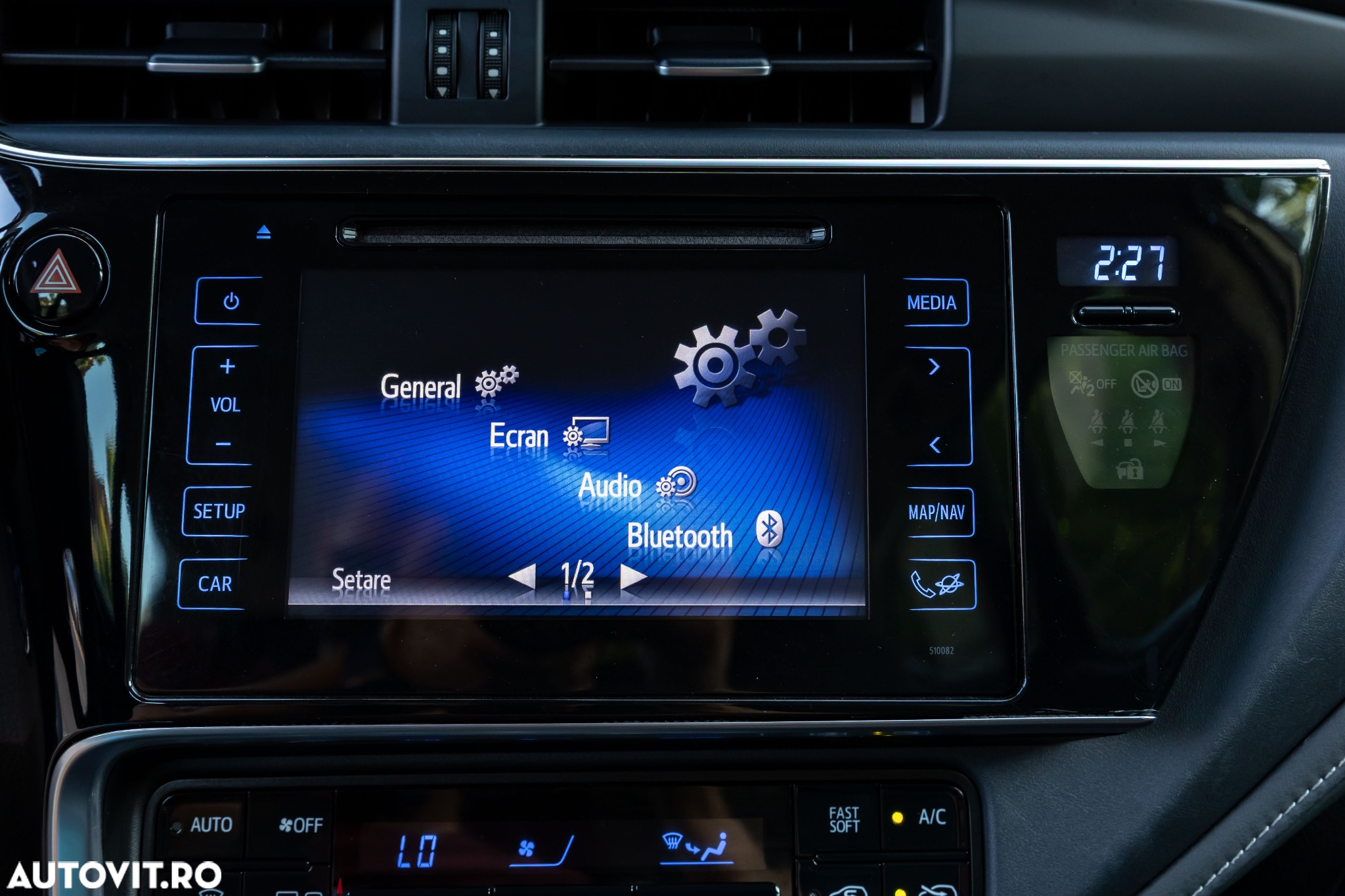 Toyota Auris 1.8 L VVT-i Hybrid Sol - 30