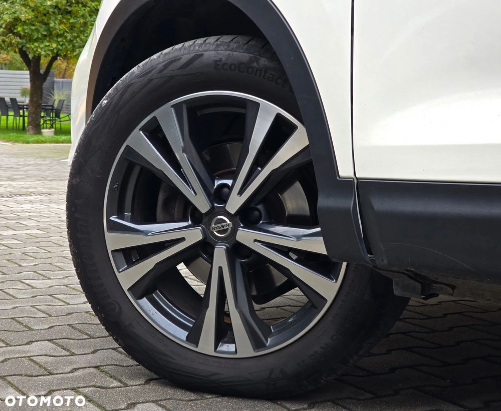 Nissan Qashqai 1.3 DIG-T N-CONNECTA - 35
