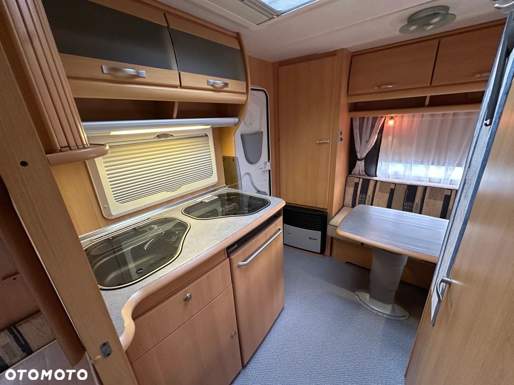 TEC 430 TRAVEL KING z napędem i przedsionkiem Isabella. - 38