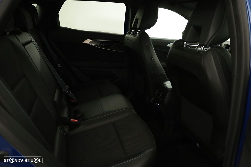 Renault Austral 1.2 E-Tech Iconic Espirit - 25