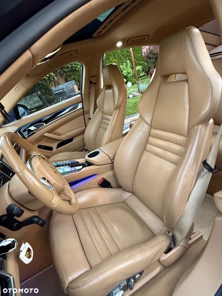Porsche Panamera S PDK - 15