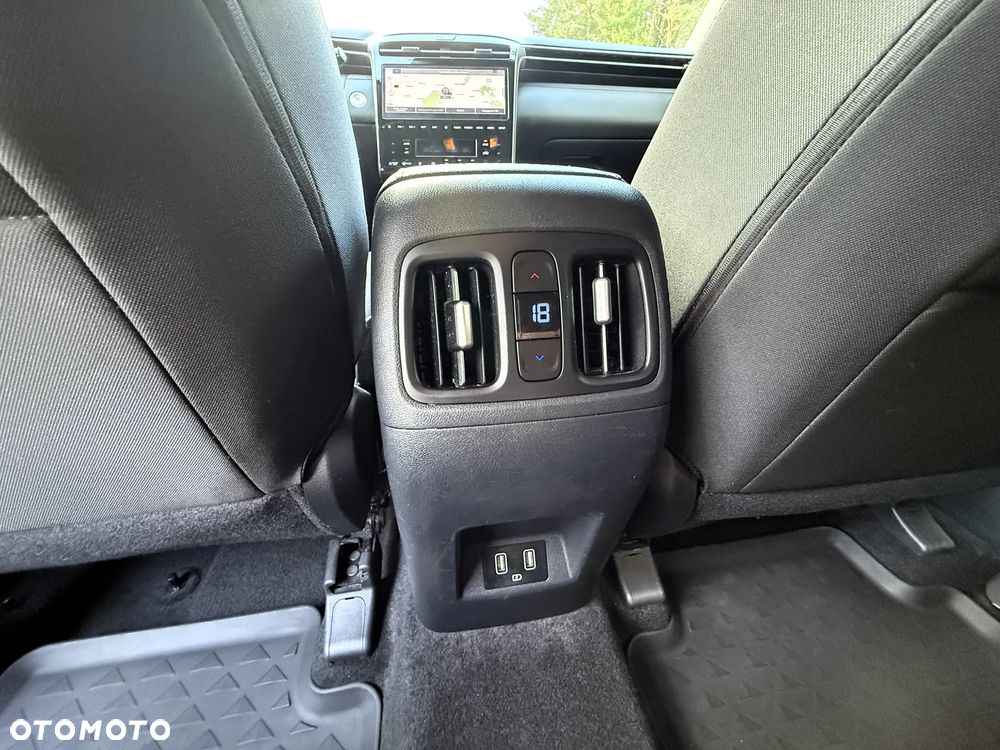 Hyundai Tucson 1.6 T-GDi HEV Executive 2WD - 21