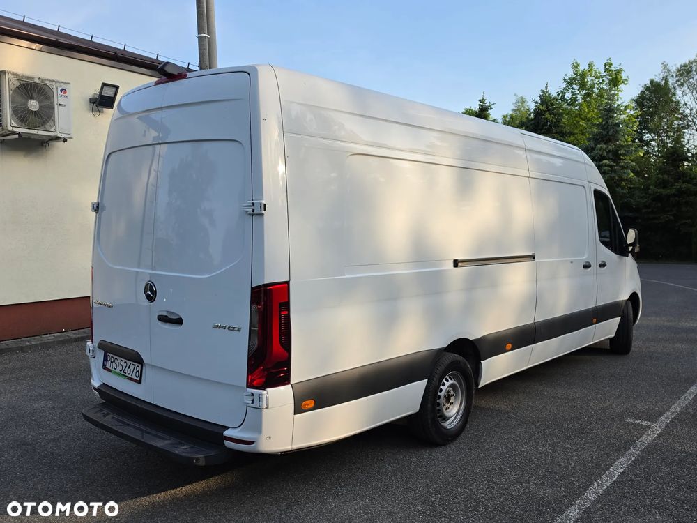 Mercedes-Benz Sprinter - 15