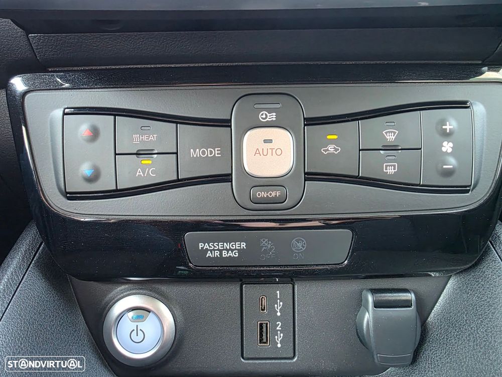Nissan Leaf N-Connecta Full Led - 21
