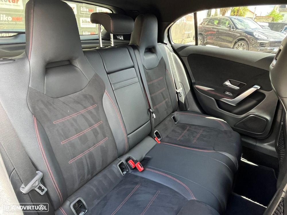 Mercedes-Benz A 250 e AMG Line - 54