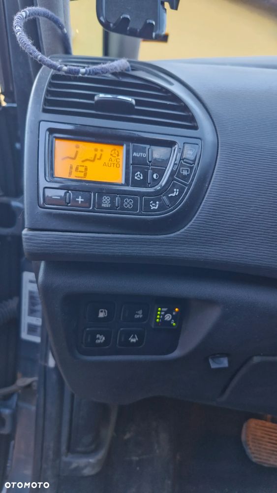 Citroën C4 Picasso 2.0 16V Exclusive - 20