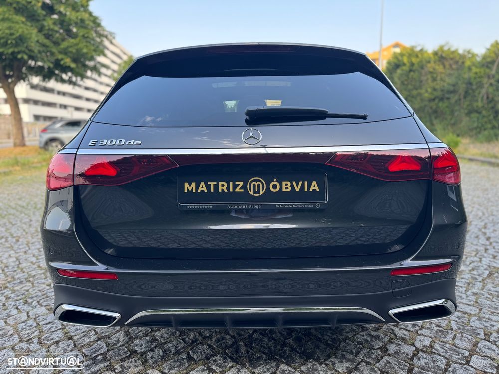 Mercedes-Benz E 300 9G-TRONIC AMG Line - 2