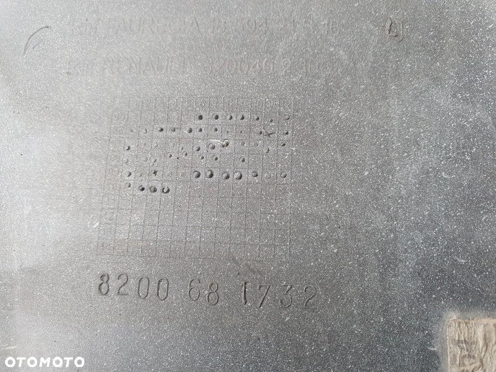 Zderzak przedni Przód Renault Clio III 8200681732 KOD LAKIERU TERNK - 17