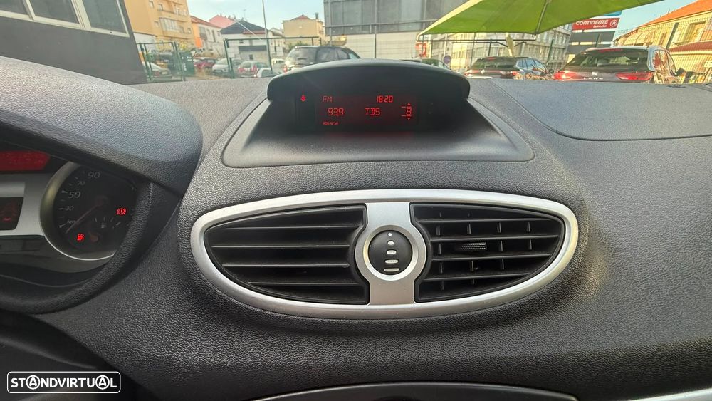 Renault Clio 1.2 16V Dynamique - 11